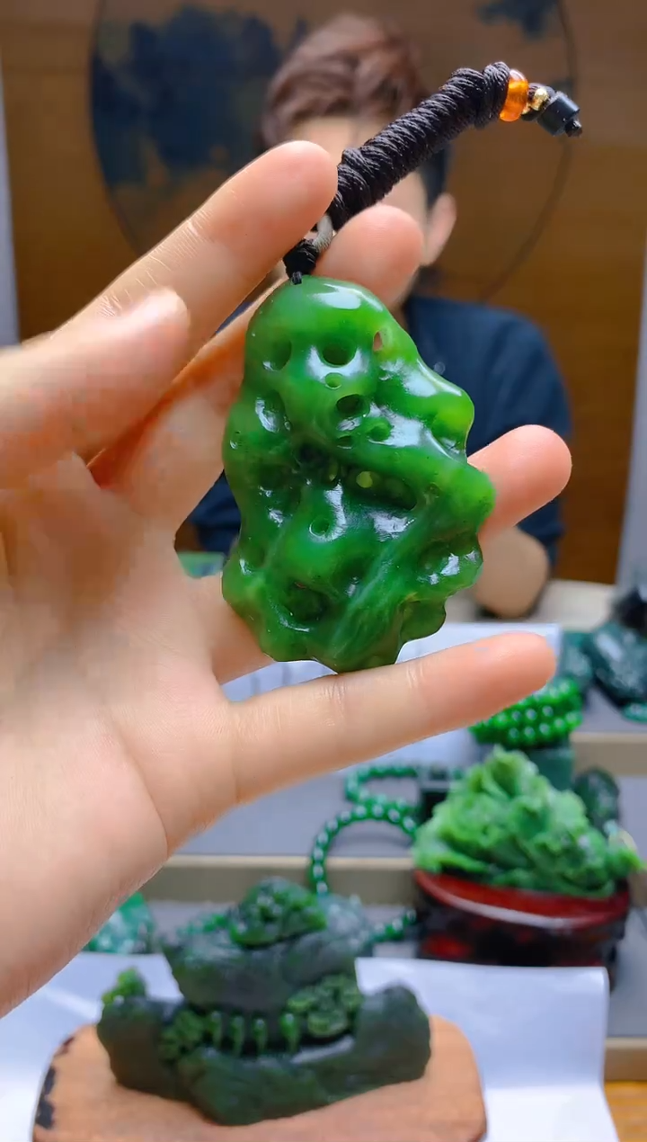 【闪购商品】和田玉（碧玉）未镶嵌颈饰1