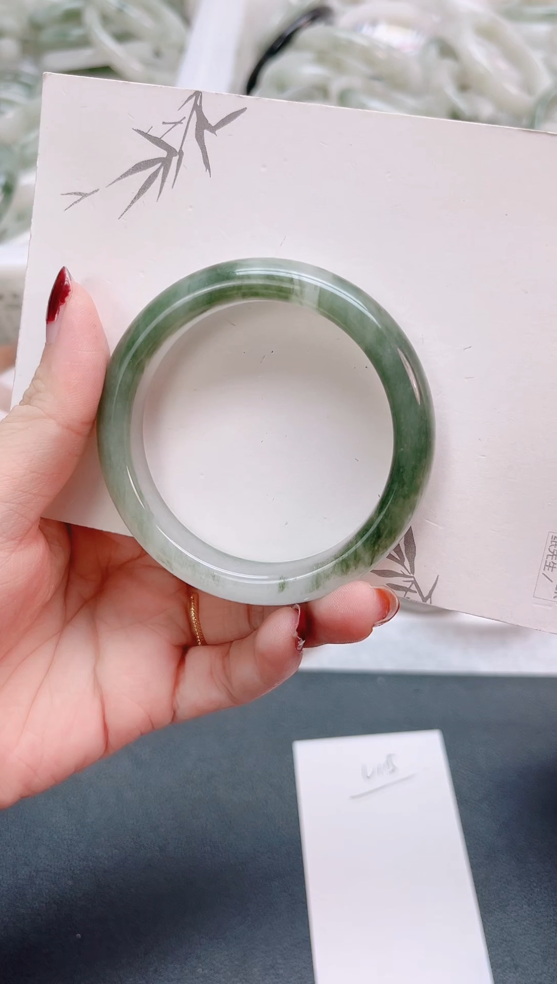 未镶嵌手镯石英质玉（金丝玉）V115-54.2