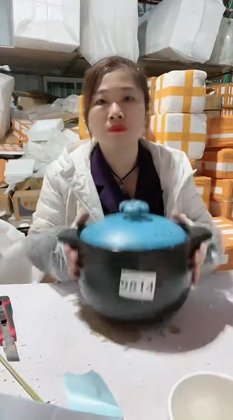 【闪购商品】9814瑕疵黑锅带盖，，