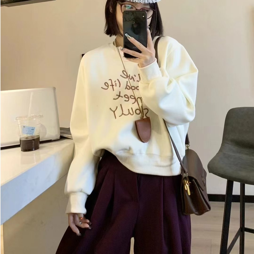 新款简约复古圆领字母印花卫衣