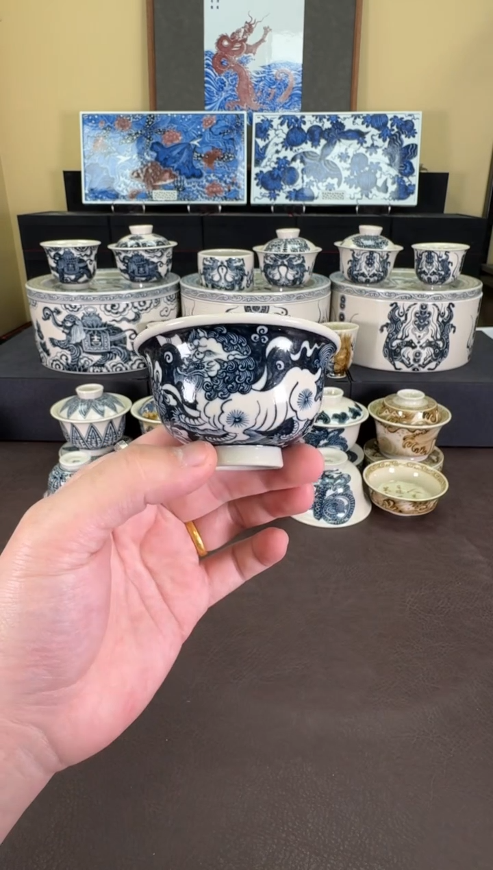 【闪购商品】二号釉双狮小压手杯