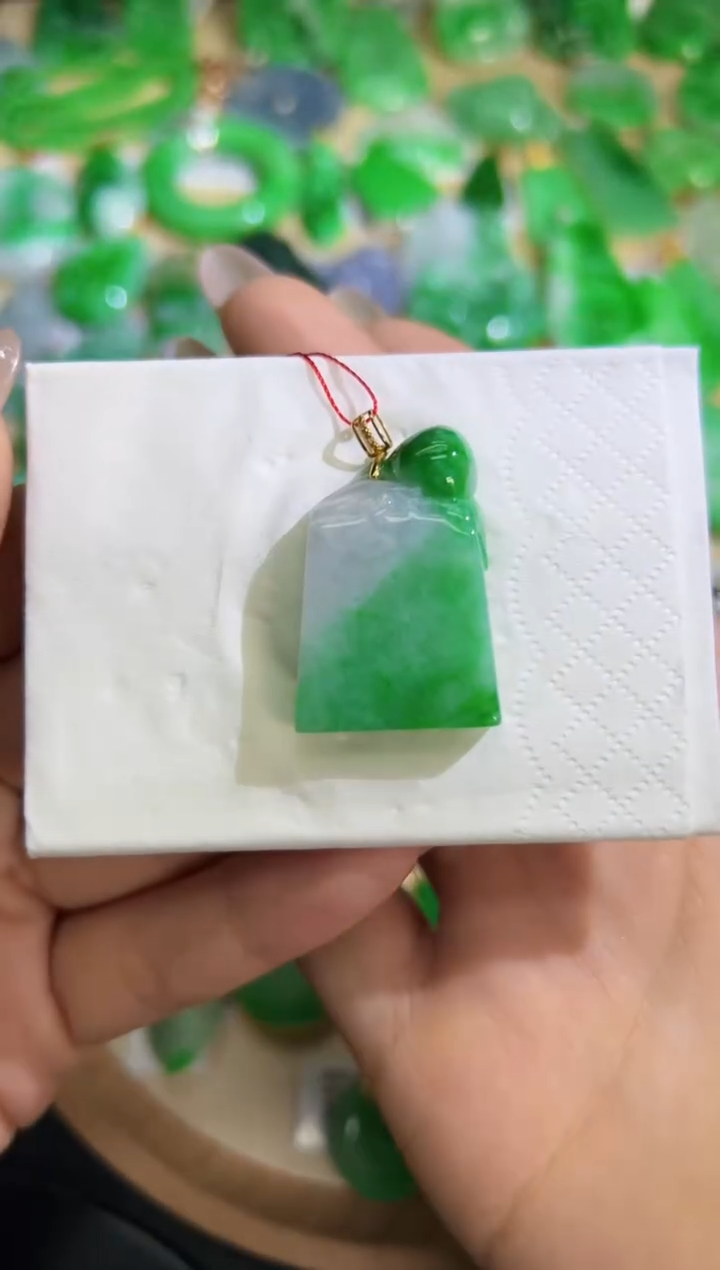 【闪购商品】翡翠颈饰18K金镶嵌Q缅料A货翡翠/支持复检/一件