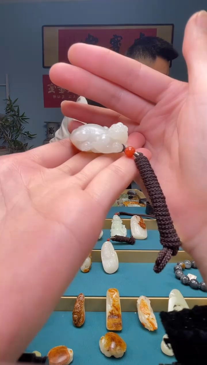 【闪购商品】和田玉颈饰未镶嵌吊坠 多样性发货拍一发一