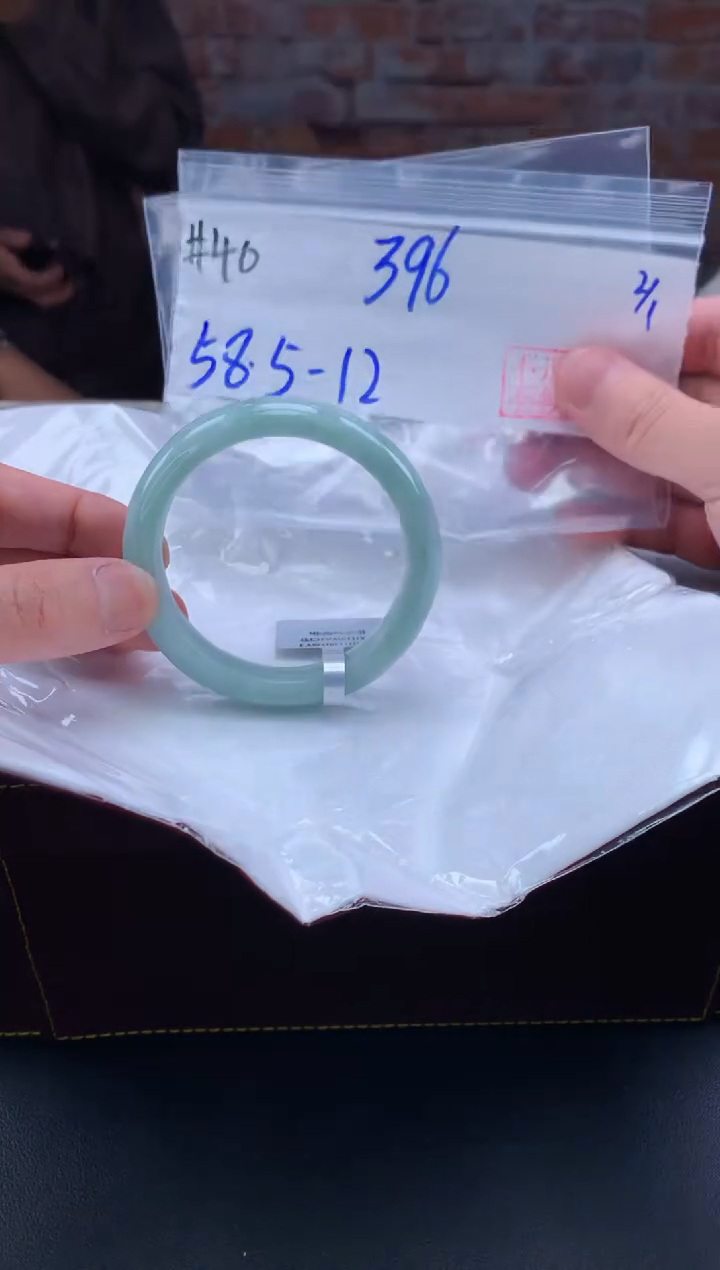 【闪购商品】定制翡翠未镶嵌毛货手镯需精细抛光/手镯40