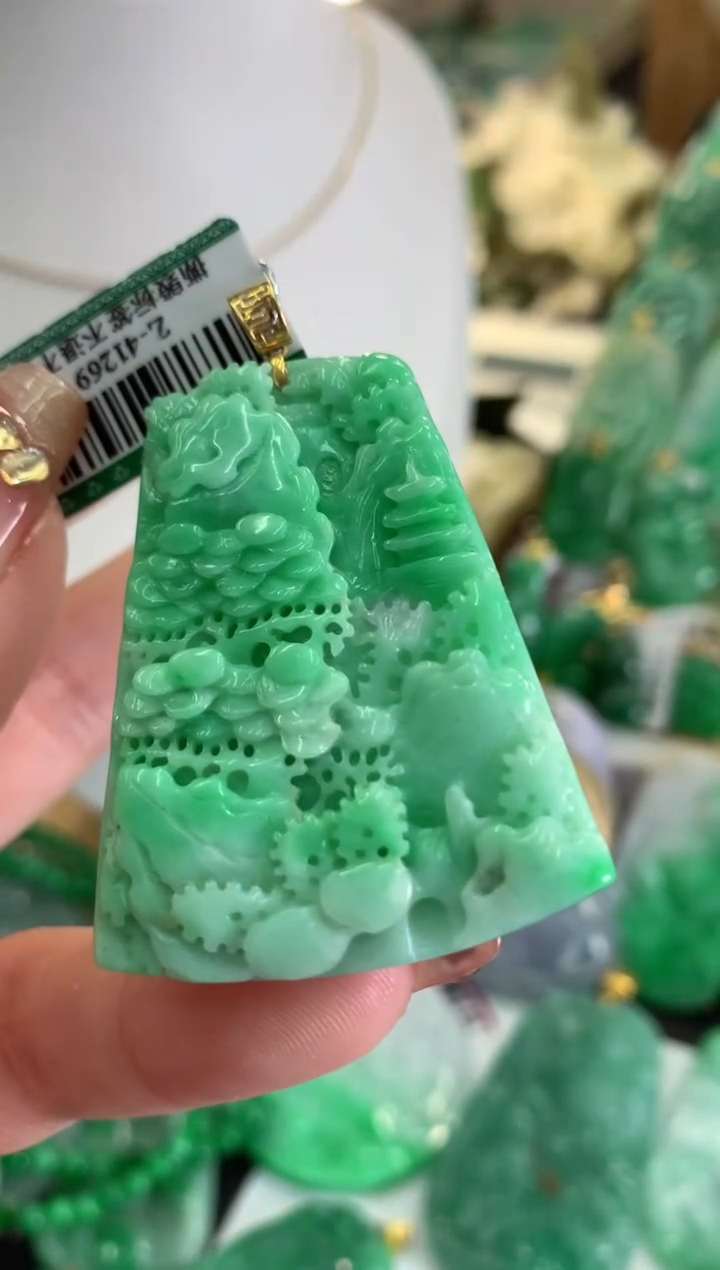 【闪购商品】翡翠吊坠(不含链)18K金镶嵌挂件