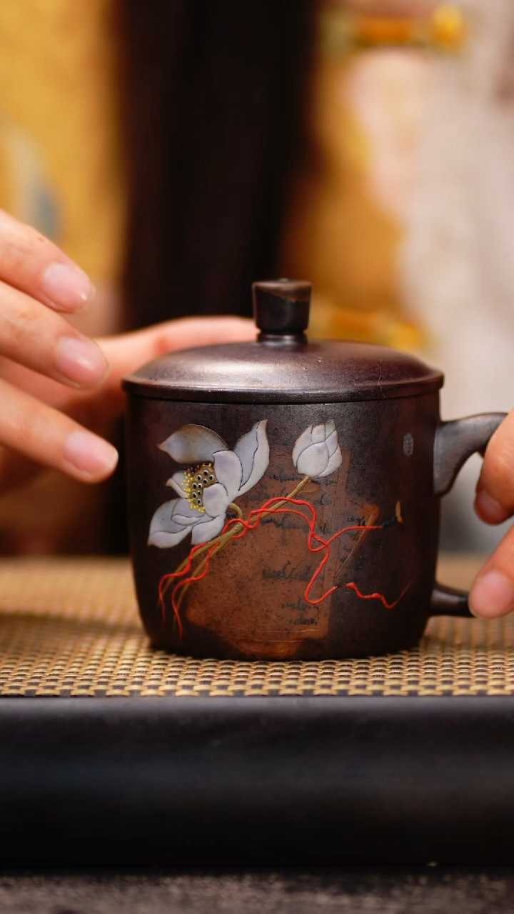 24小鱼柴烧荷韵盖杯