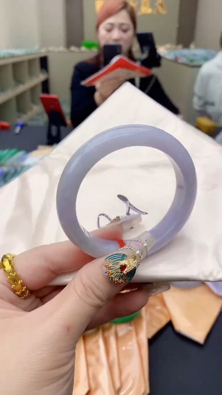 【闪购商品】翡翠手镯未镶嵌0447796802