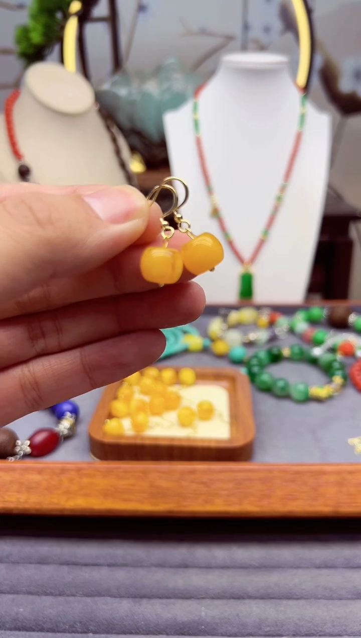 【闪购商品】蜜蜡耳饰14K金镶嵌e01````````