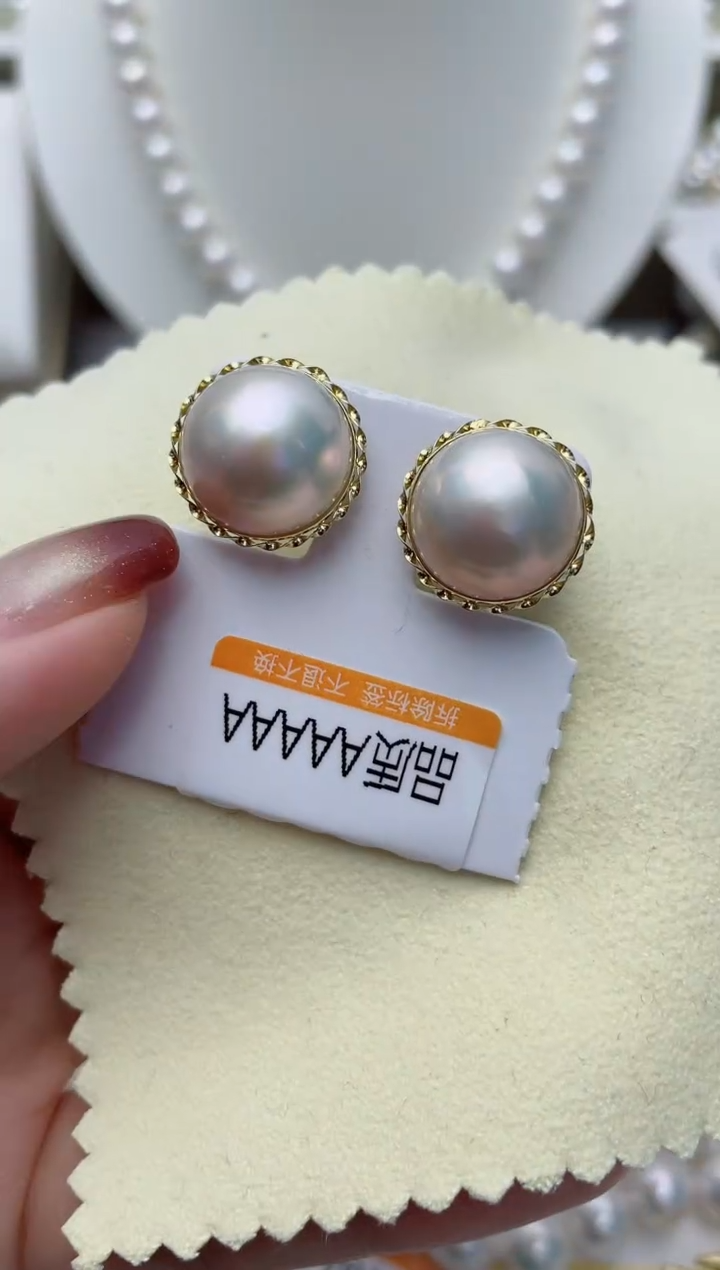 【闪购商品】拼合珍珠（马贝珠）耳饰18K金镶嵌W18