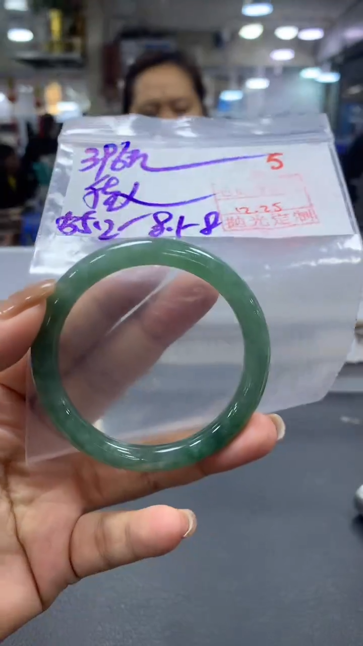 未镶嵌定制翡翠佳***?毛货需精细抛光+拍一发一+5