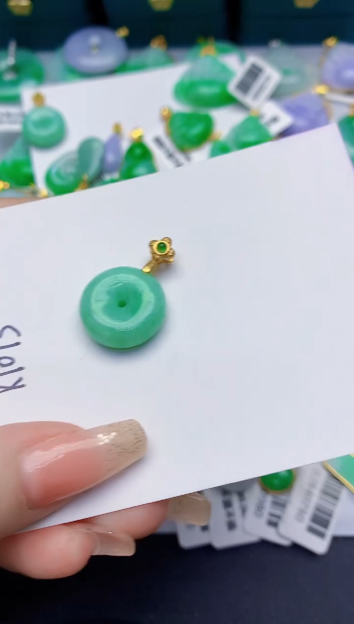 颈饰未镶嵌翡翠缅甸天然翡翠A货