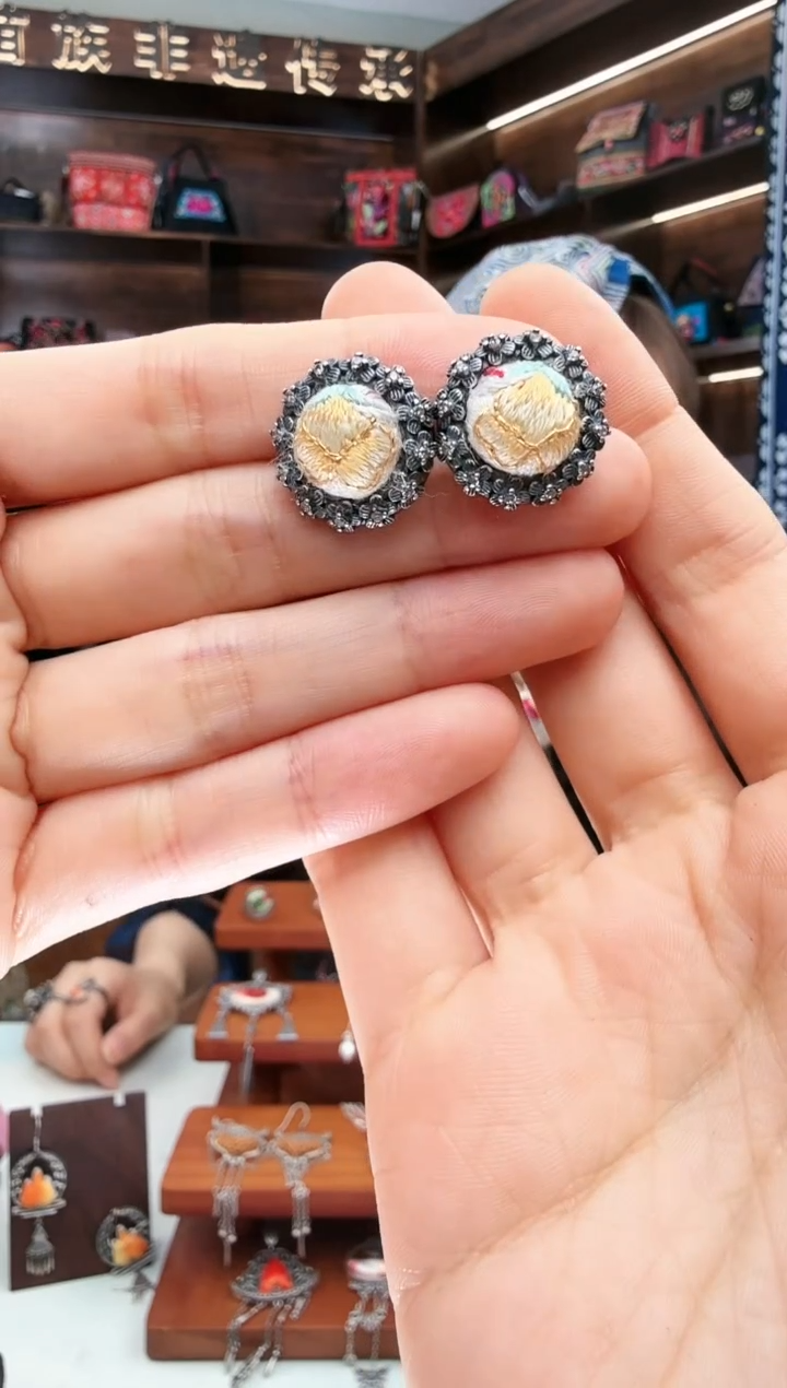 【闪购商品】织绣54蚩梦苗族古绣