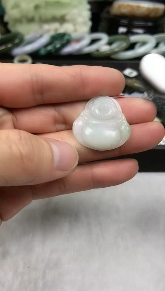 【闪购商品】翡翠吊坠(赠链)未镶嵌大肚佛