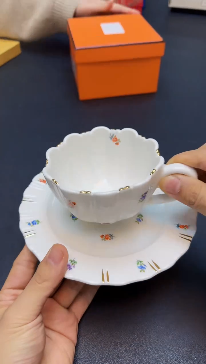 【闪购商品】瓷片全新正品一件不留@@H1726