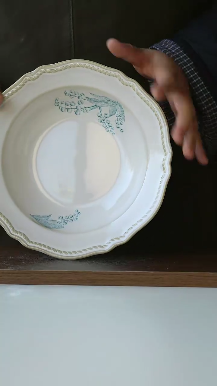 【闪购商品】陶瓷瑕复古做旧铃兰草帽盘@4-2@