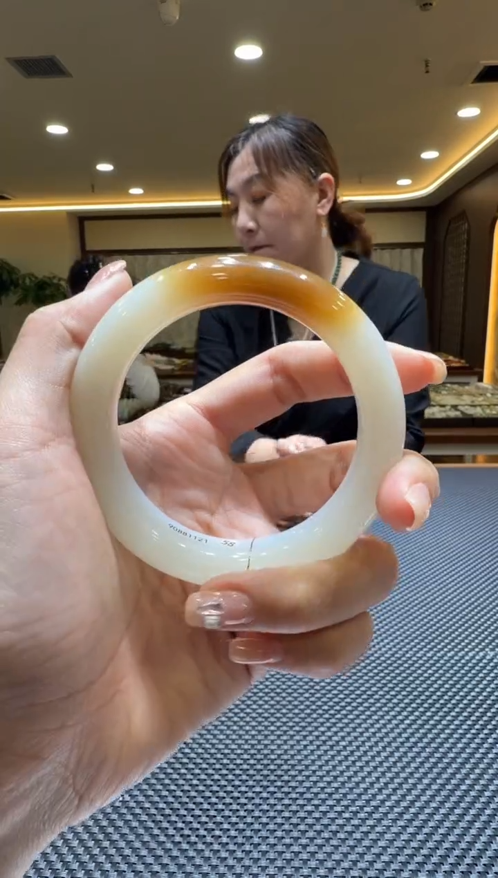 颈饰未镶嵌和田玉手镯57