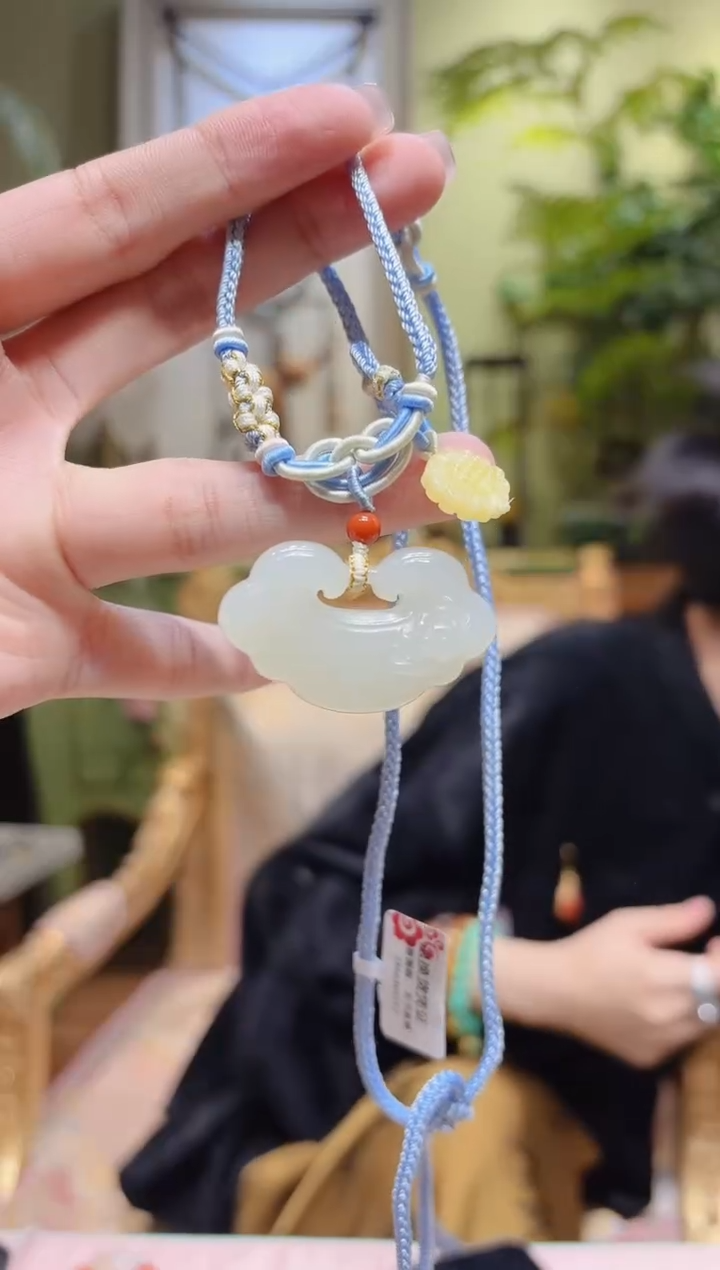 【闪购商品】和田玉吊坠未镶嵌晴水如意锁蜜蜡向日葵绳编吊坠