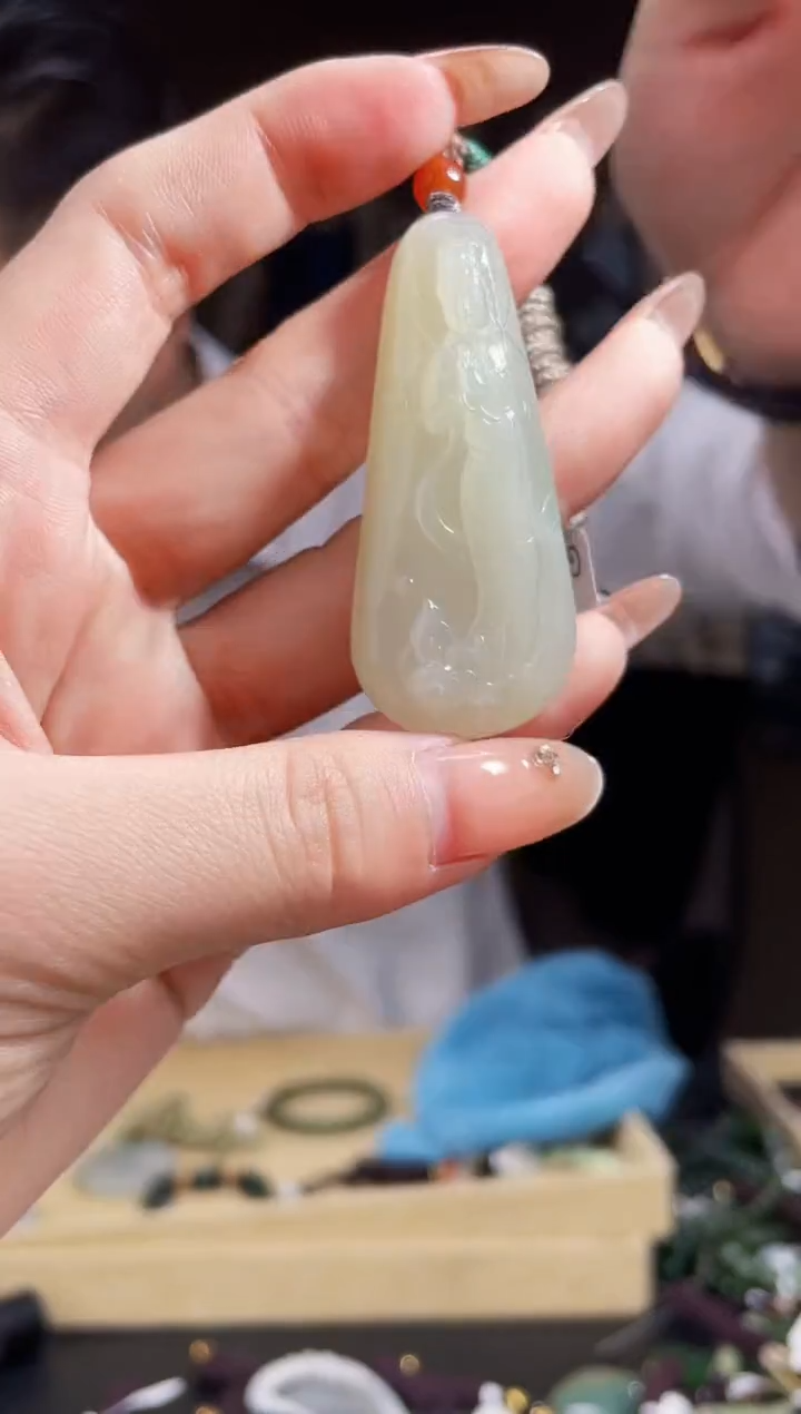 【闪购商品】和田玉颈饰未镶嵌拍一发一