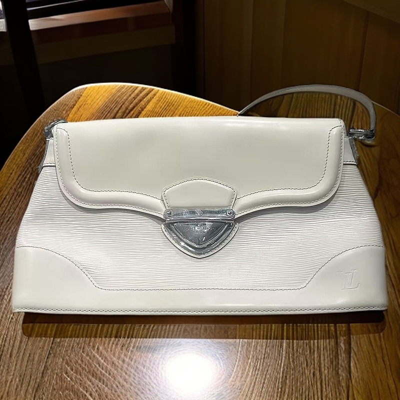95新 LouisVuitton/路易威登 腋下包1214 0378