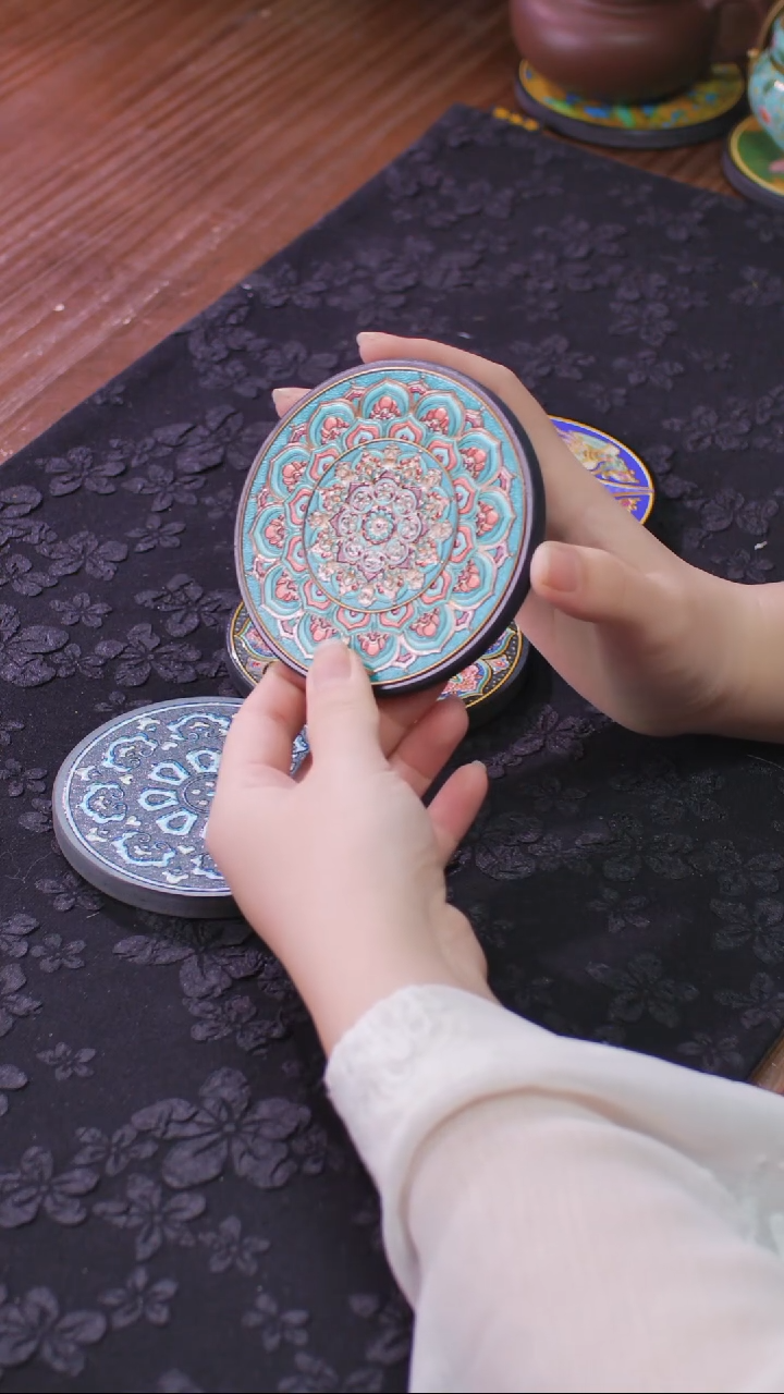 壹藏贰宝盛光杯垫一片