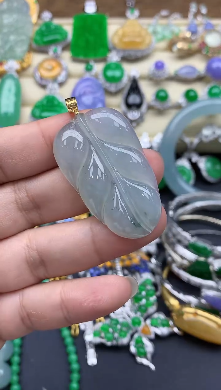 翡翠18K金镶嵌颈饰415--春日珠宝