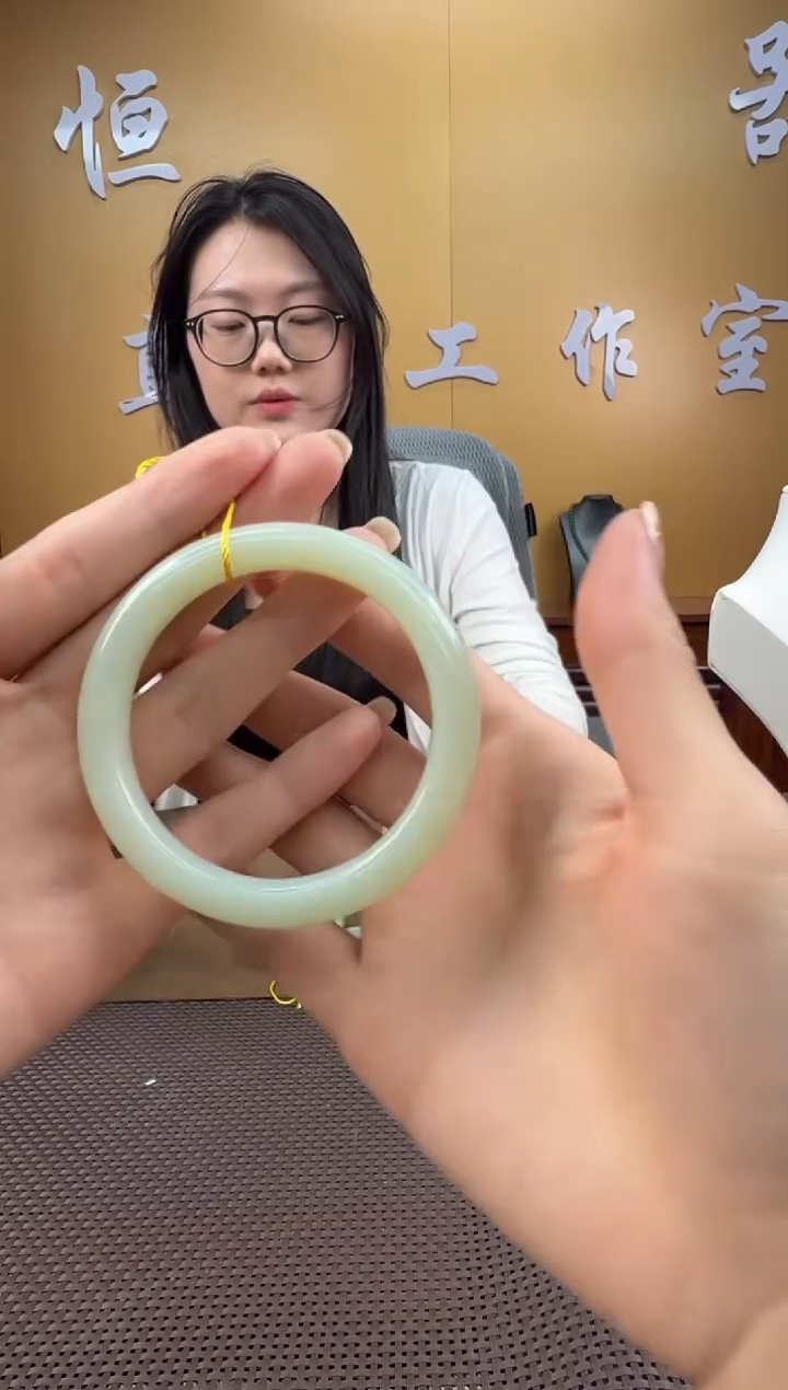 和田玉未镶嵌颈饰手镯56