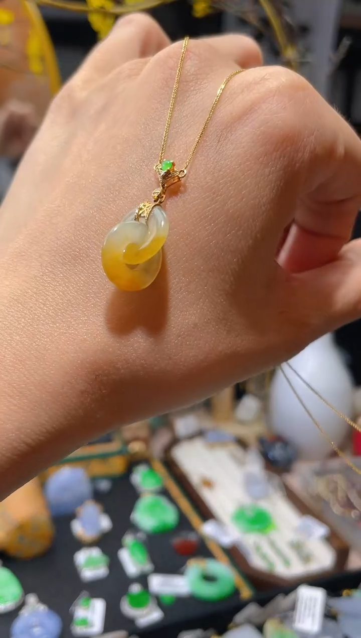 【闪购商品】翡翠颈饰18K金镶嵌假一赔三