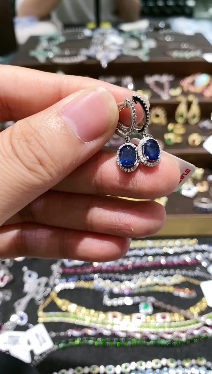 【闪购商品】蓝宝石耳饰银S925镶嵌耳饰