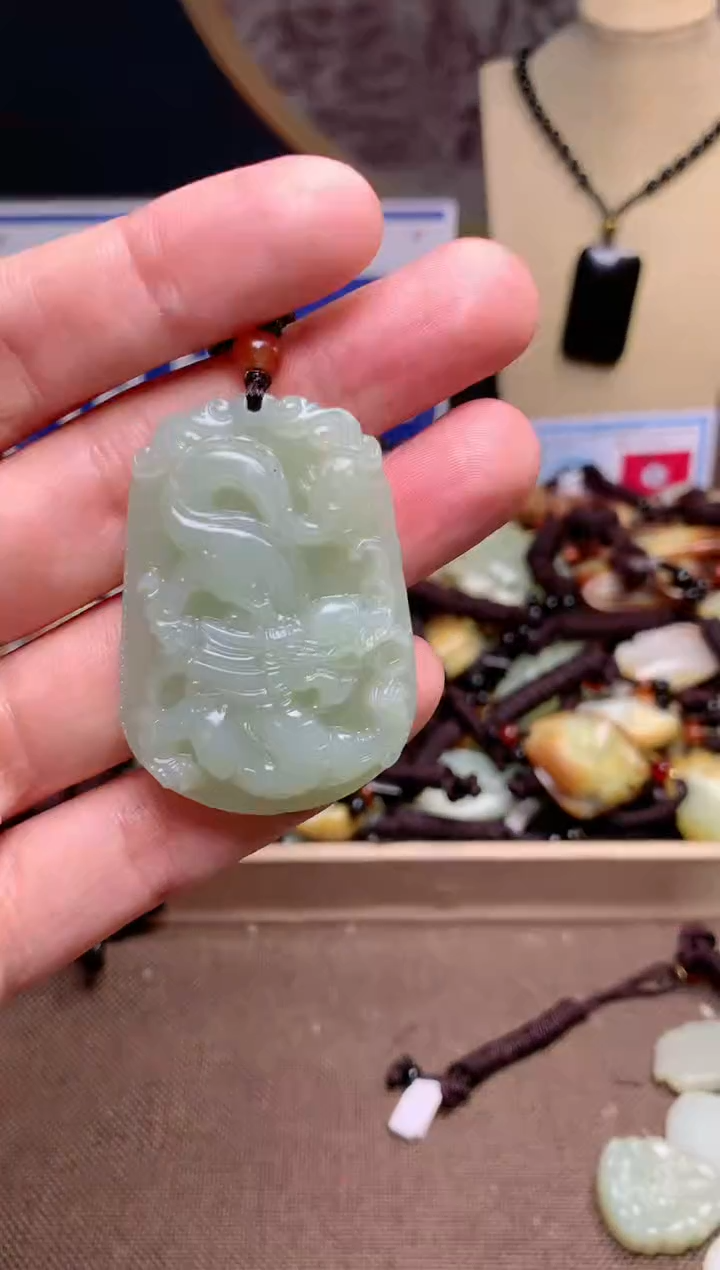 【闪购商品】和田玉颈饰未镶嵌1