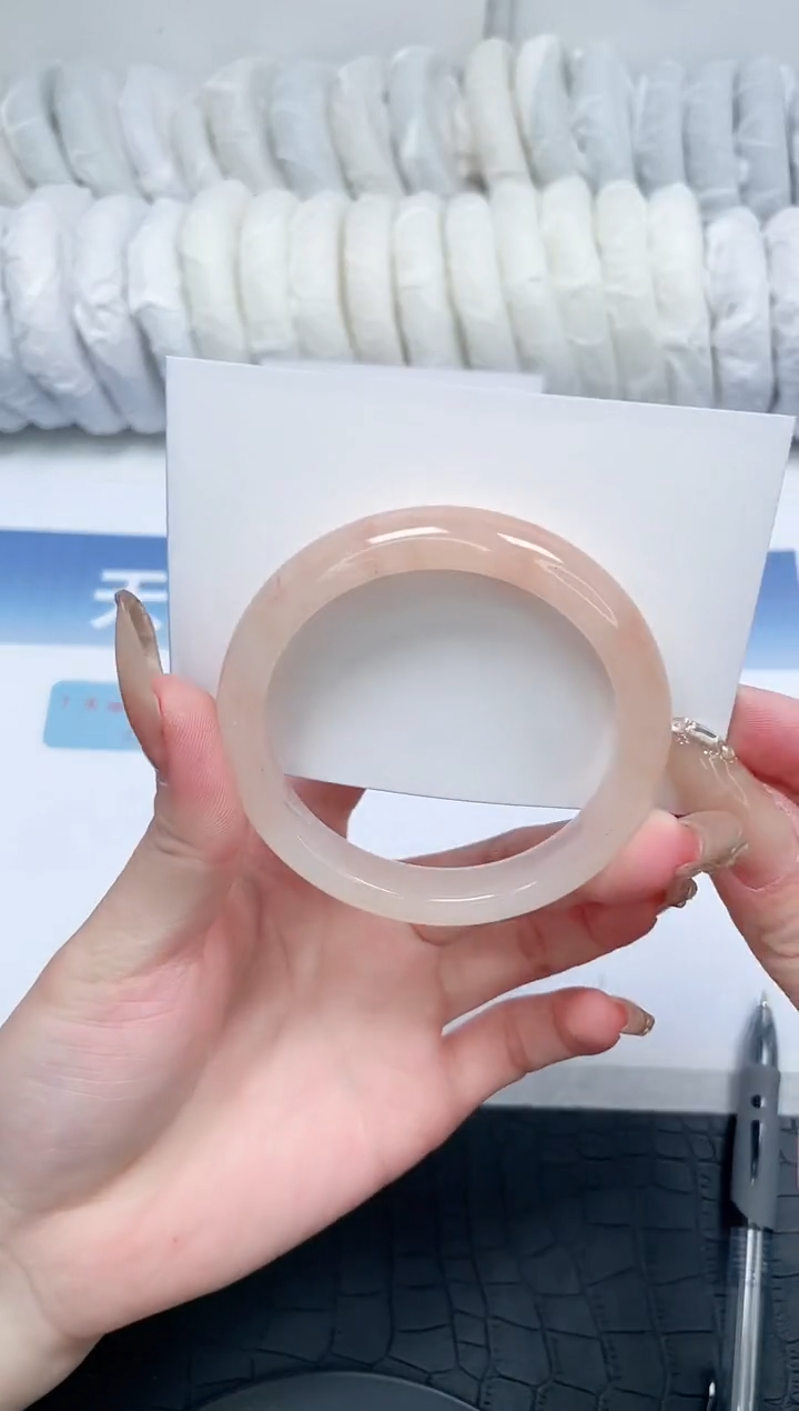 【闪购商品】石英质玉手镯未镶嵌V103-54.5