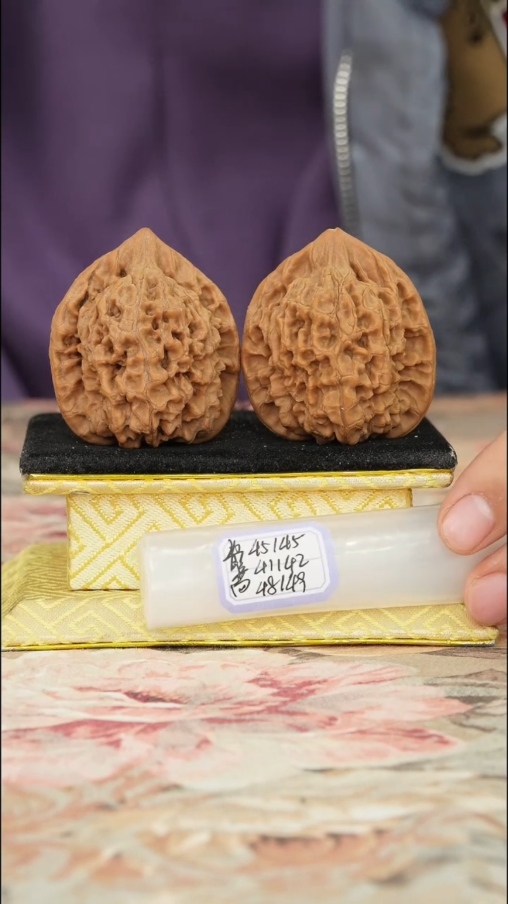 【闪购商品】文玩核桃把件官帽