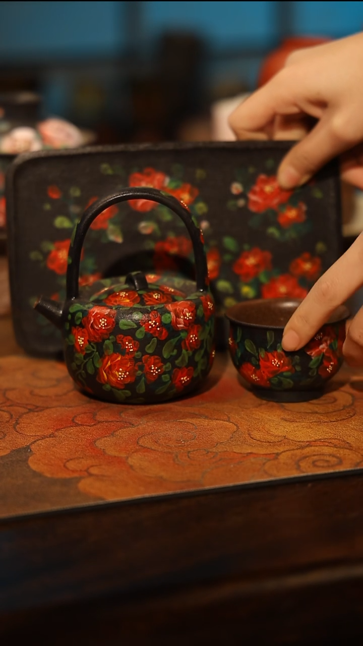 陶瓷景德镇高温釉下彩手工手绘款式