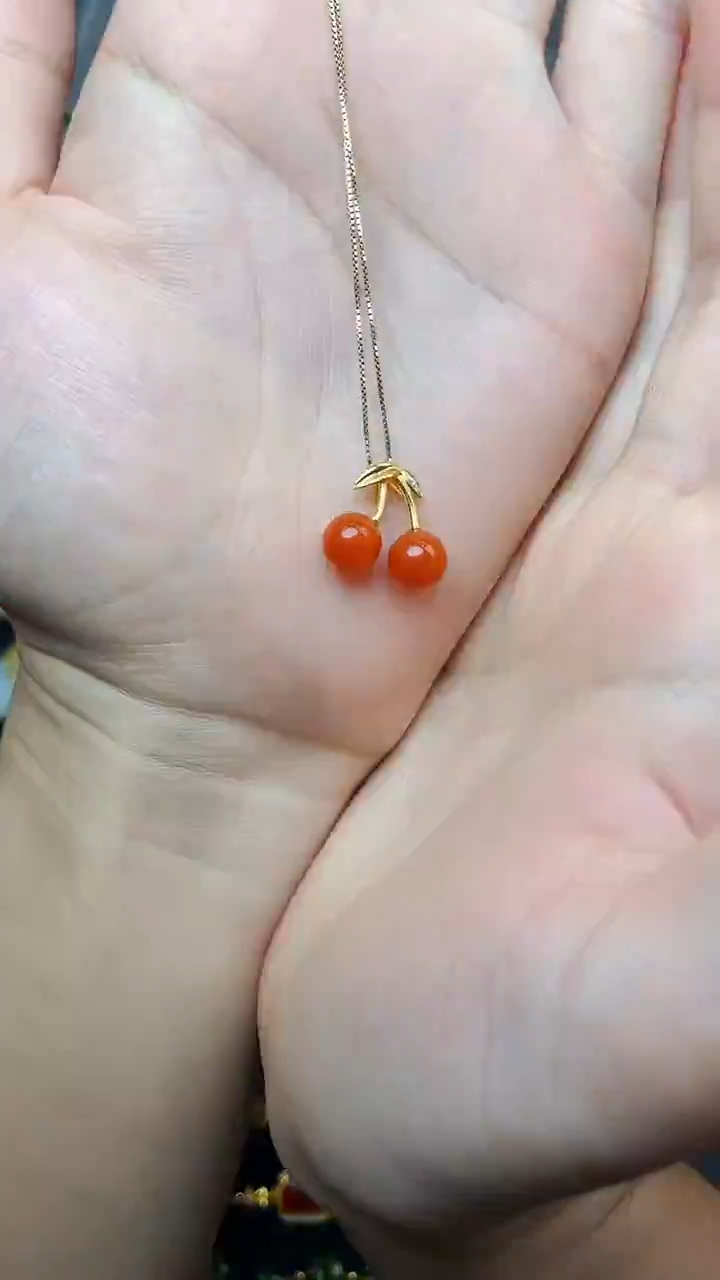 南红玛瑙颈饰18K金镶嵌樱桃06