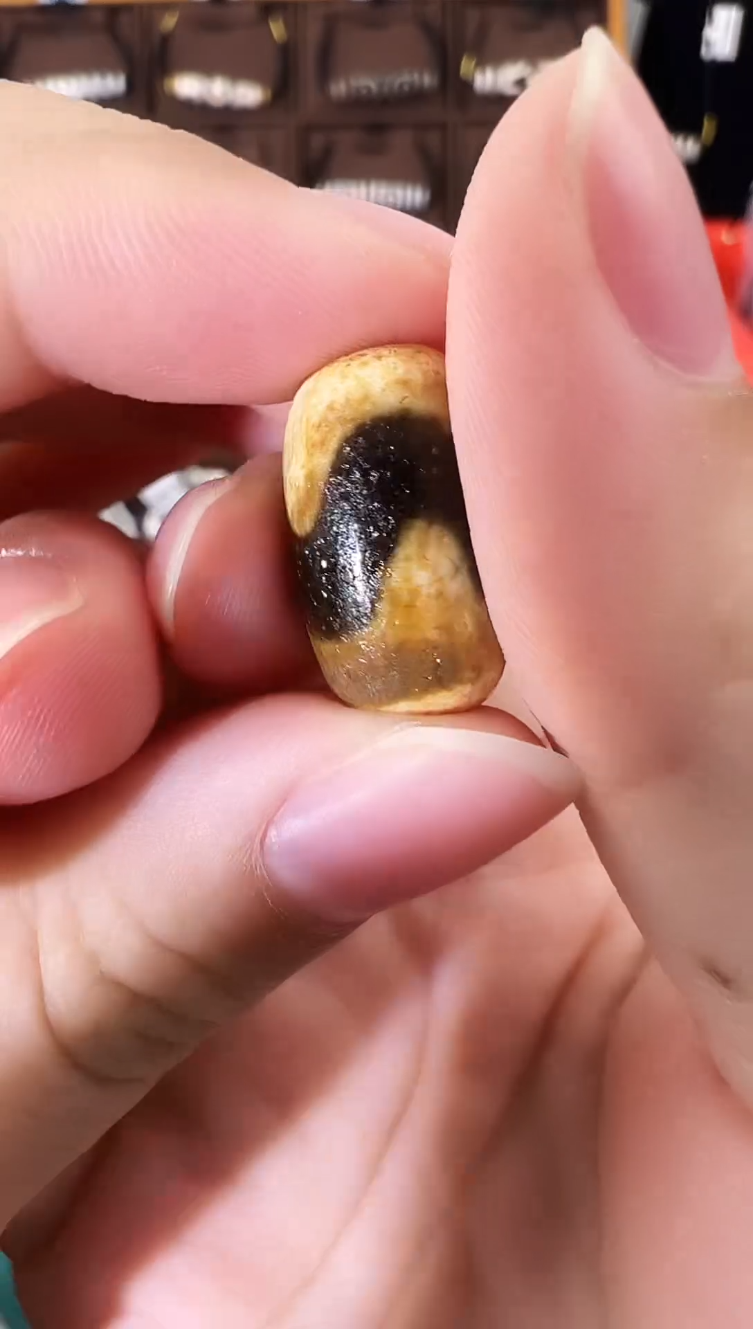 玛瑙/玉髓（覆膜）颈饰未镶嵌10微瑕