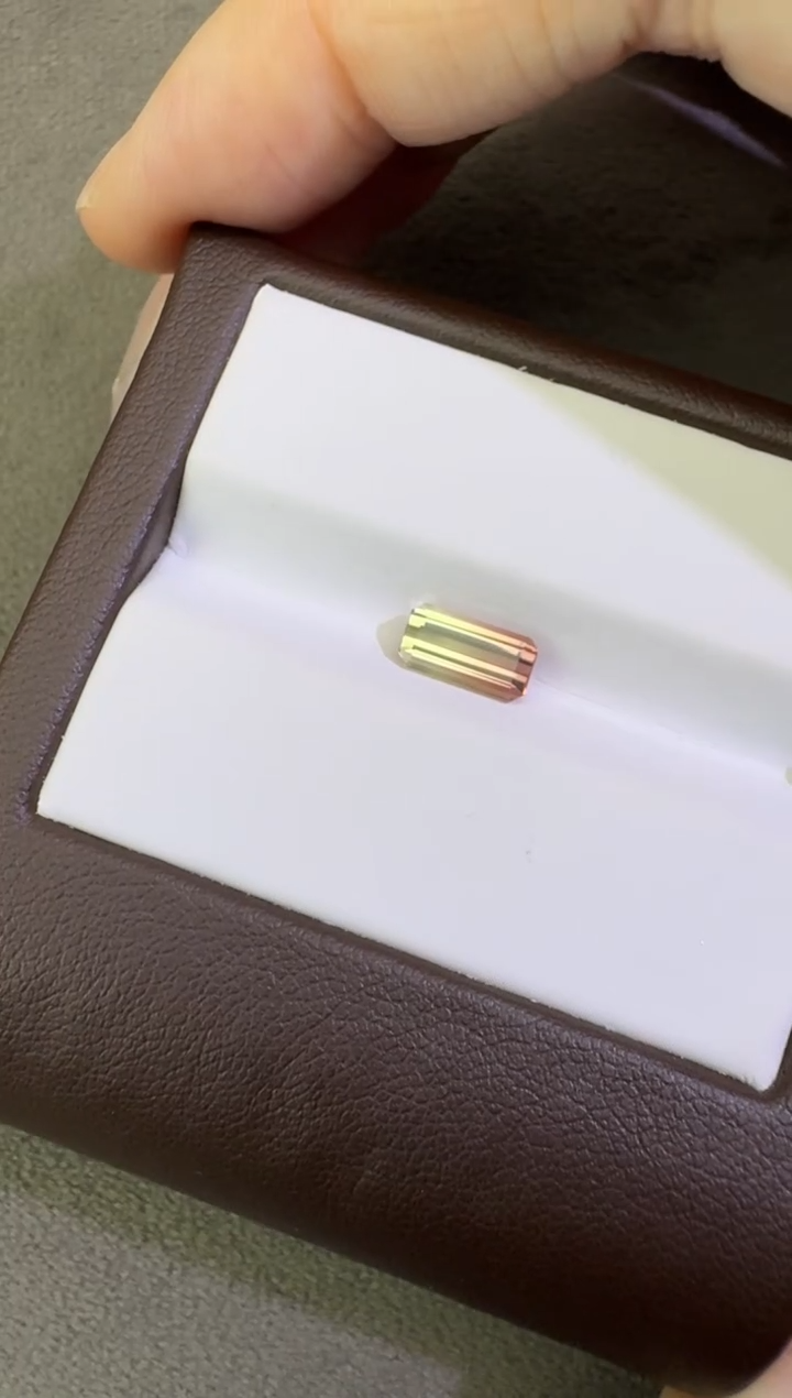 未镶嵌珠宝半成品碧玺1.06ct