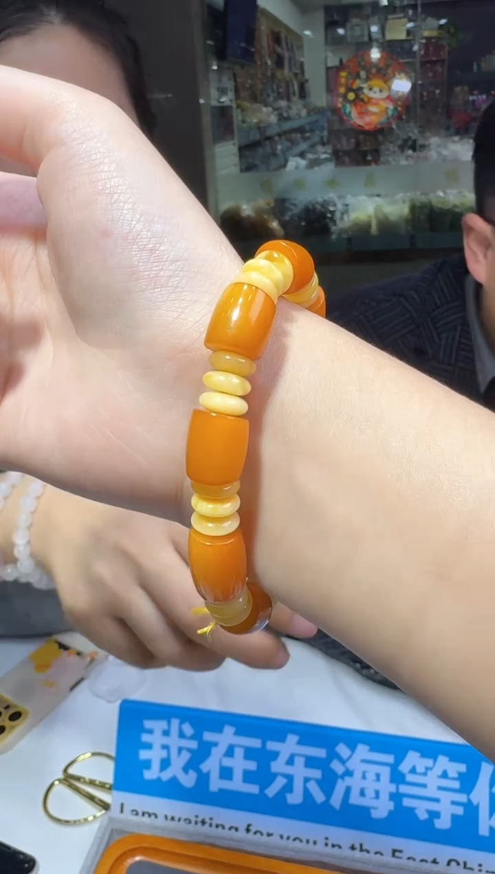 【闪购商品】蜜蜡手链未镶嵌多样性发一件 585