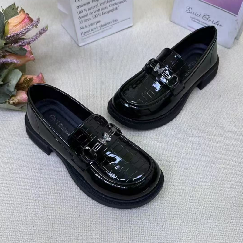 水钻蝴蝶小皮鞋英伦风方跟百搭单鞋女2025新款一脚蹬时尚乐福鞋