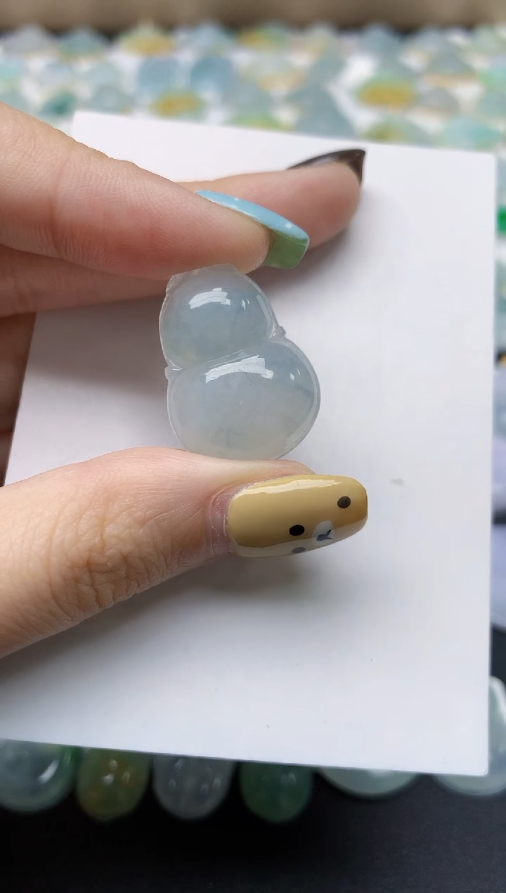 翡翠未镶嵌颈饰天然翡翠A货