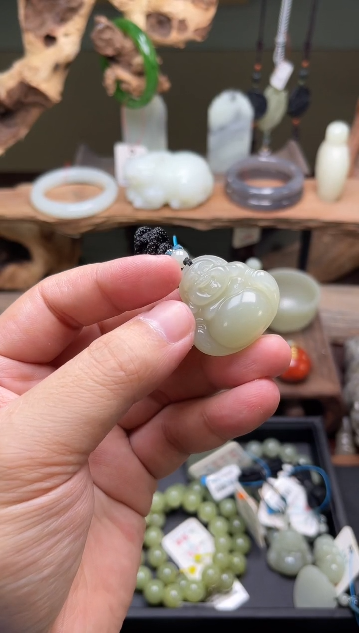 和田玉未镶嵌吊坠且末青白 佛公 9002763