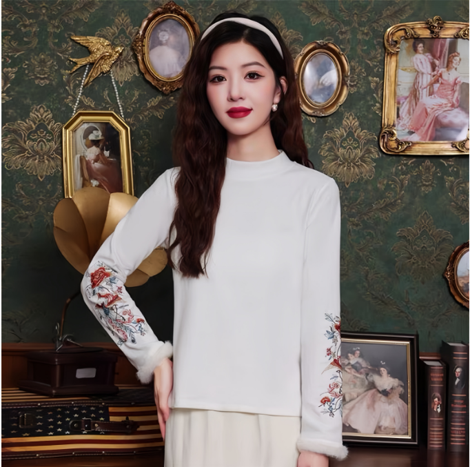 中国风长袖刺绣拼接圆领常规款打底衫女 单色