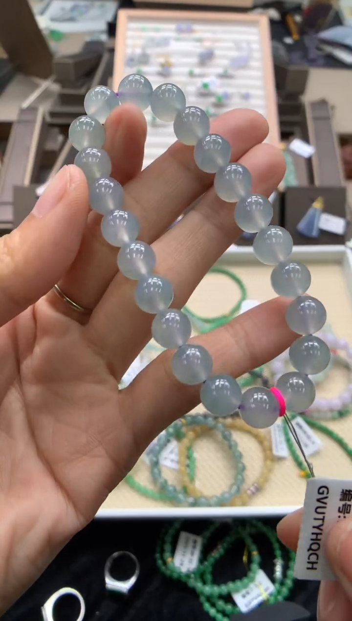 颈饰未镶嵌翡翠手串