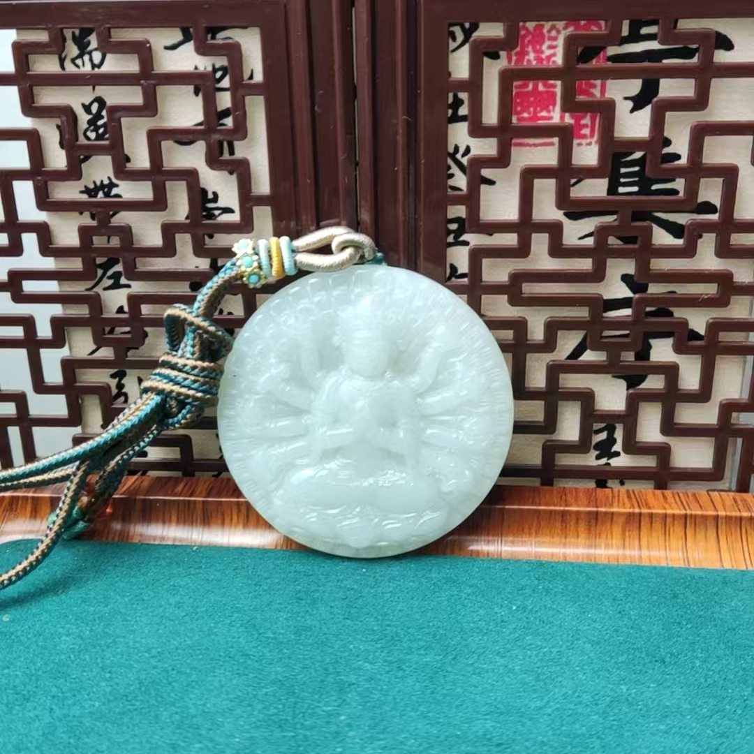 和田玉千手观音吊坠（鼠）0467