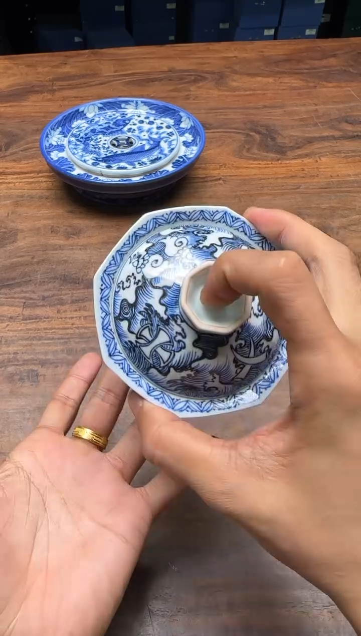 陶晚***桐霖山窑 海水暗刻龙纹八方盖碗