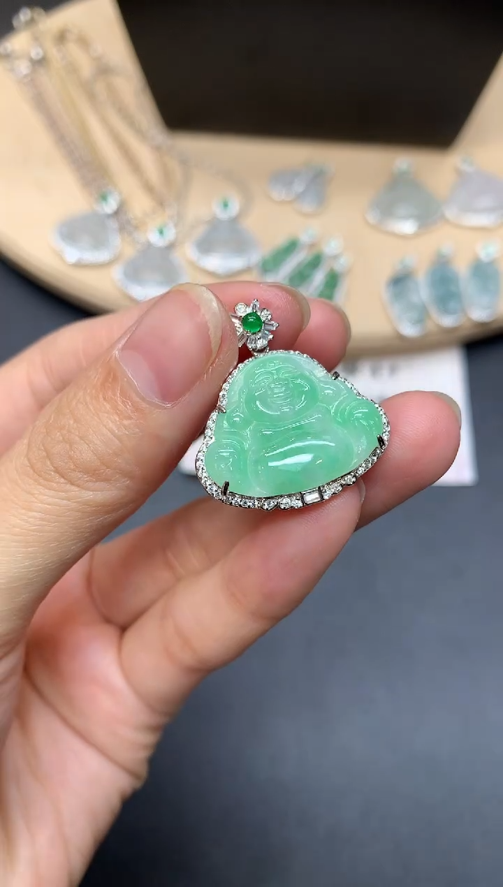 【闪购商品】翡翠吊坠(不含链)银S925镶嵌佛公【多样性发其一】
