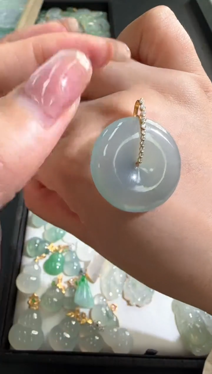 【闪购商品】翡翠颈饰18K金镶嵌250214216