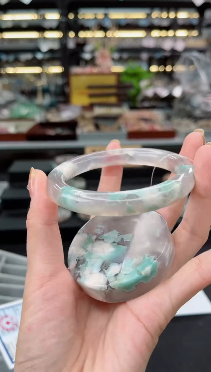 【闪购商品】石英质玉手镯未镶嵌60圈口（赠品镯心）7S8658