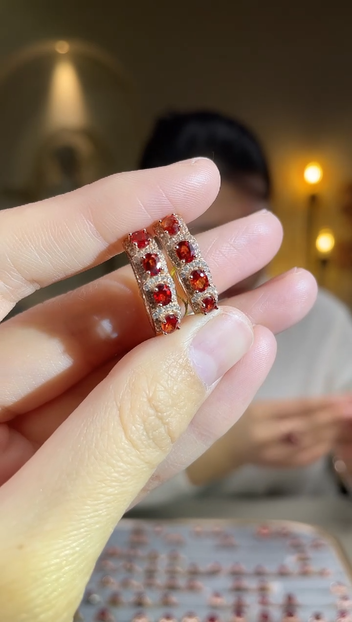 耳饰蓝宝石银S925镶嵌耳饰