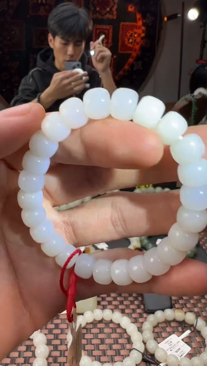 未镶嵌手串和田玉且末料天泰白玉算盘珠手串卡8*10