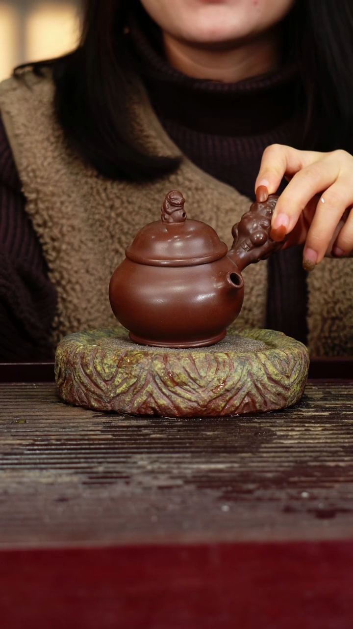 宜兴原矿紫砂壶茶壶宜兴原矿紫砂壶茶壶140C