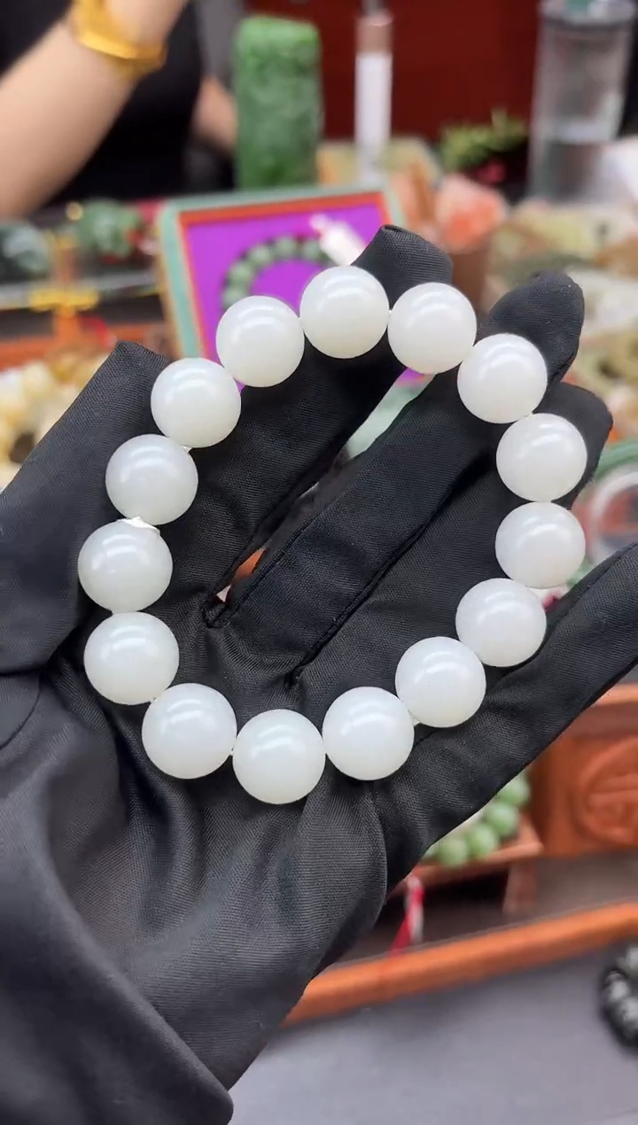 未镶嵌手串和田玉董小姐推荐 多样性发货 拍一发一ytalms15